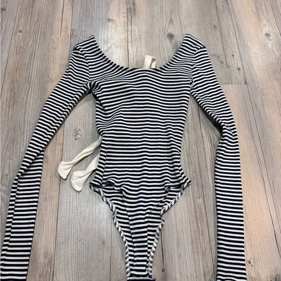 Urban Outfitters Black and White Striped Bodysuit - Picture 2 of 2